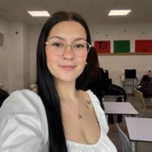 Laura avatar