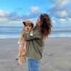 Marion: Una casa con perros, es un lugar completo. 