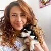 Angelica: Cuidadora cachorros y amante de los perritos