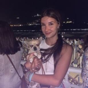 Andreea avatar