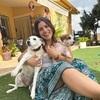 Raquel: Cuidadora de peludos con experiencia en mimos extremos