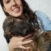 Patricia: Veterinaria cuida perritos 