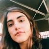 Carlota: Responsable, amigable y cuidadosa :) 