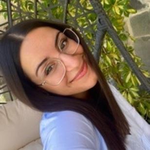 Laura  avatar