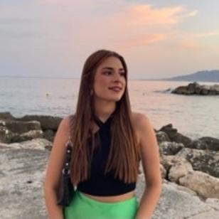 María avatar