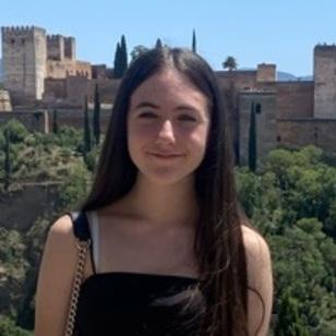 Lucía avatar