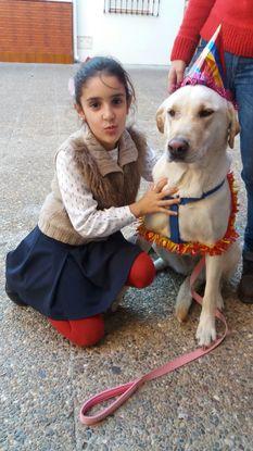 Blanca con su prima humana...de fiesta jajaj