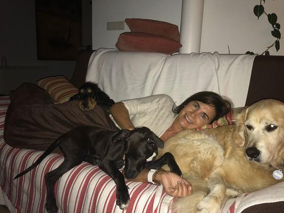 Con Pipo,Tara y Vera echando la siesta