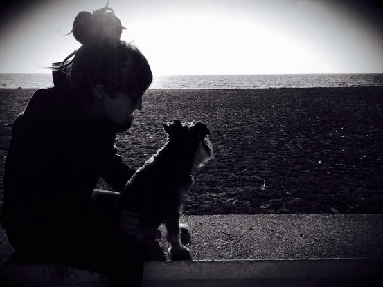 Lola loves Beach at Winter 