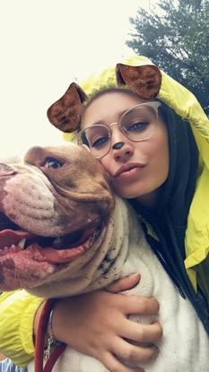 Perro de amigo que cuido y paseo cuando viaja por trabajo