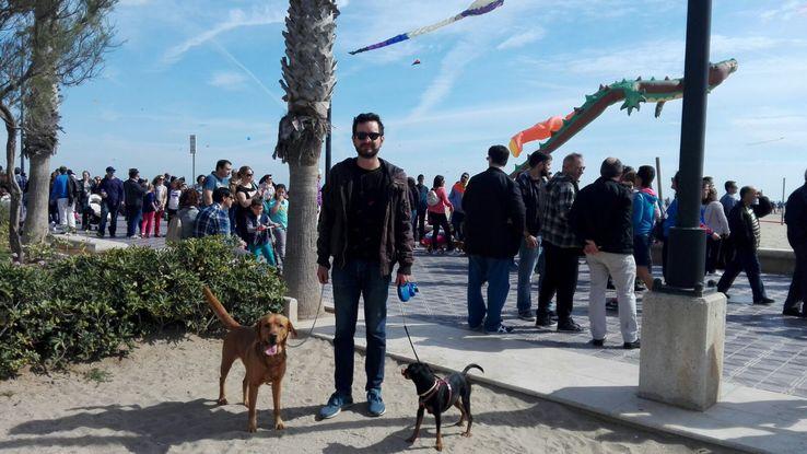 Cooper y Max, de playa.