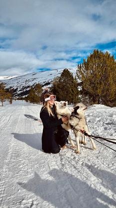 Disfrutando con Huskies en la nieve ❄️