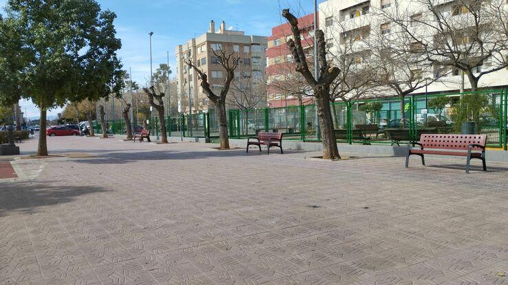 Parque disponible para paseo y diversión Aldai