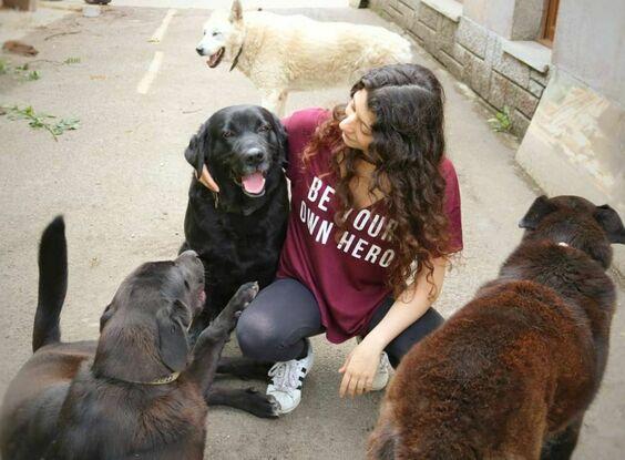 Con mis perros yogui, Shelby, Cloe y edi