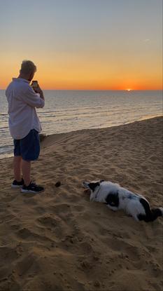 Viendo el atardecer con Bambú 🧡