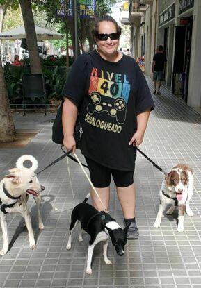 Ramona, Tina y Sam paseo de medio día por el barrio