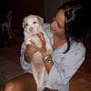 Victoria: Paseadora de perros comprometida