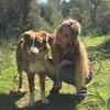 Sofia: Cuidadora y paseadora de perros