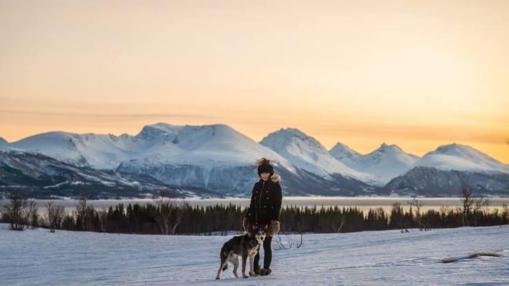 Paseando por Kaldfjord en Noruega