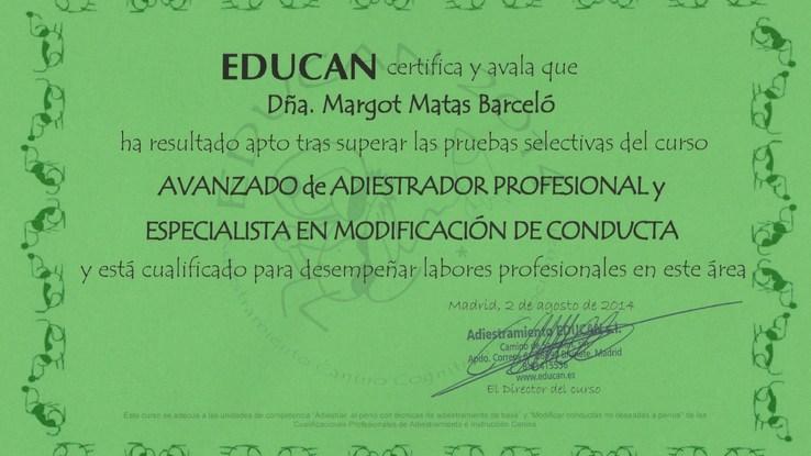 Diploma Adiestrador Profesional y Especialista en modificación de conducta. Instituto Educan.